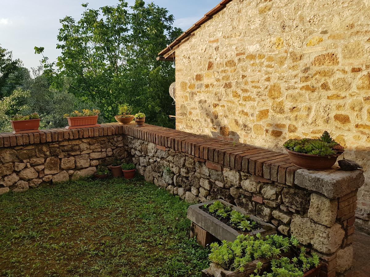 Guest House Il Giardino Colle Val D'Elsa Bagian luar foto