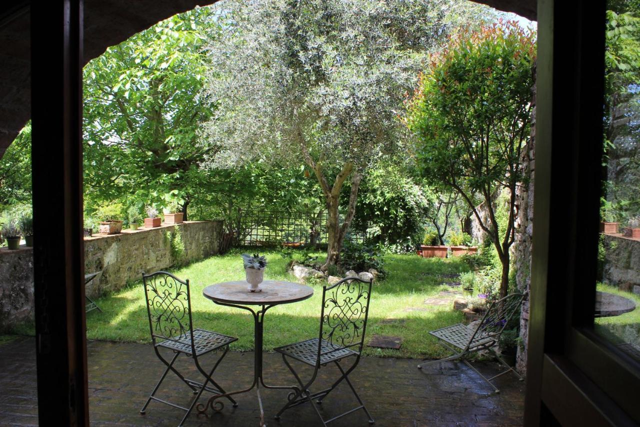 Guest House Il Giardino Colle Val D'Elsa Bagian luar foto